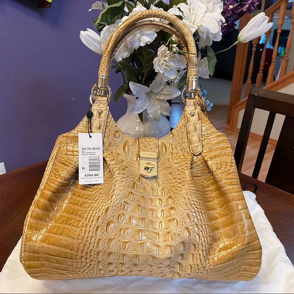 GREAT COLOR FOR SPRING/SUMMER. NWT BRAHMIN CHINO LARGE ELISA HOBO BAG